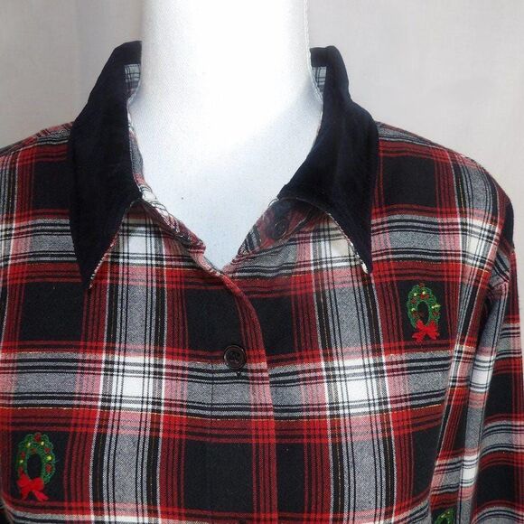 Vintage Christmas Plaid Blouse / Black Velvet Collar - Picture 3 of 6